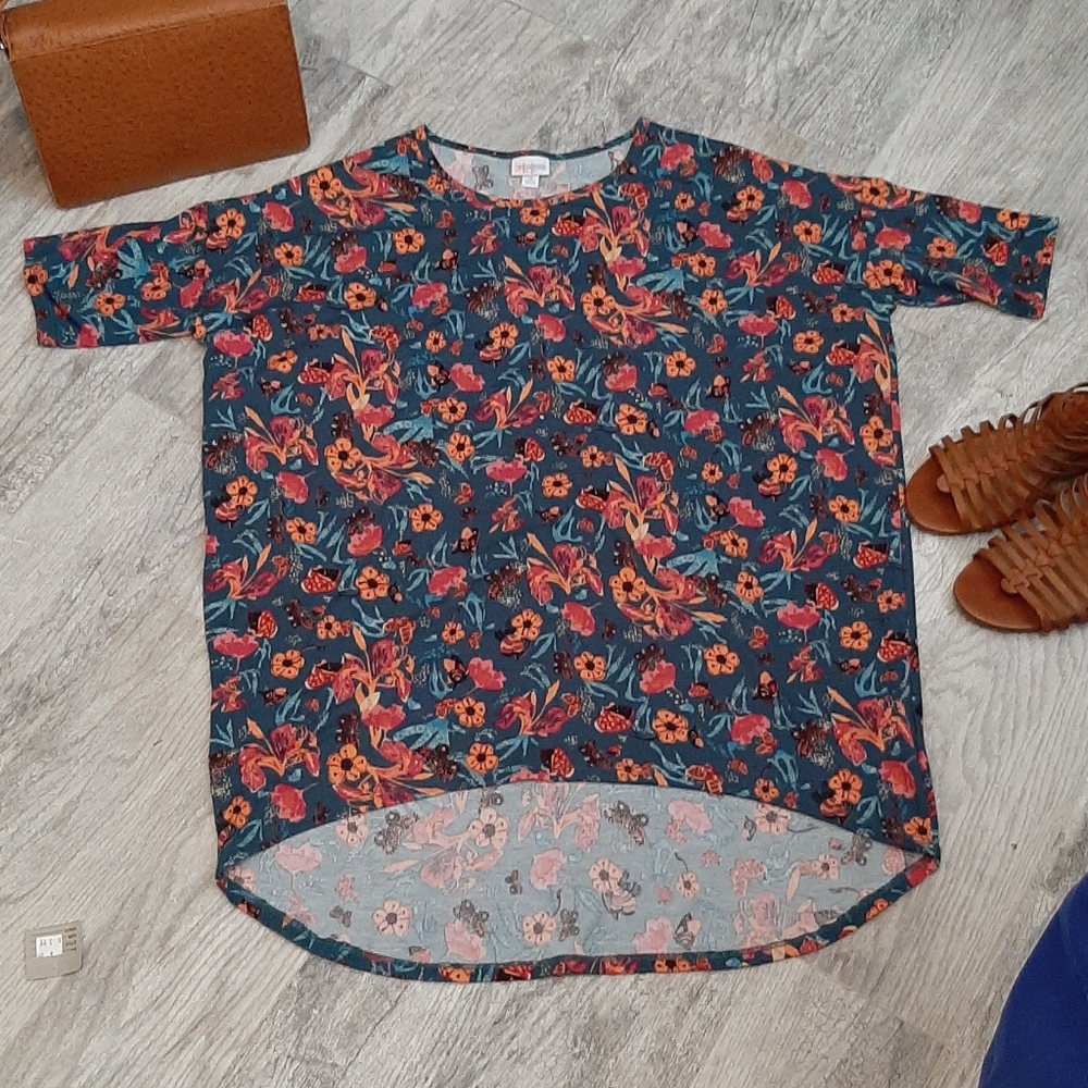LuLaroe Irma blouse